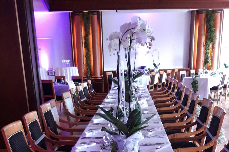 Décor table