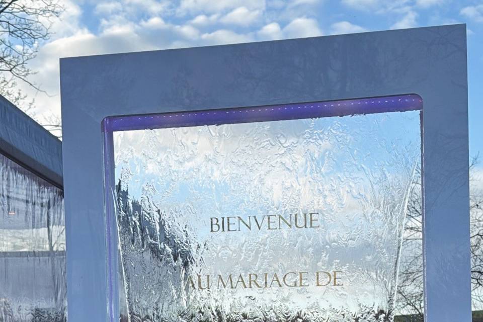 Panneau fontaine de bienvenue