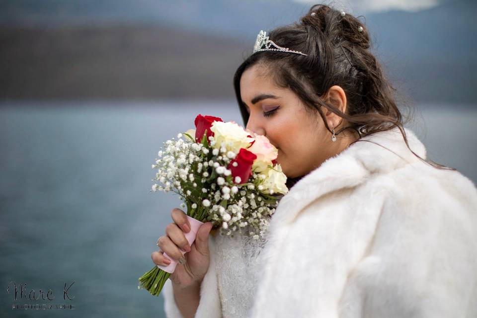 Mariée et son bouquet