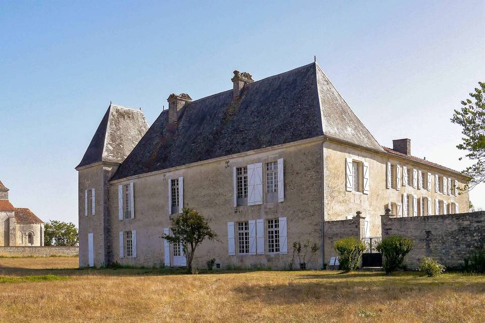 Côté Ouest avec l'église