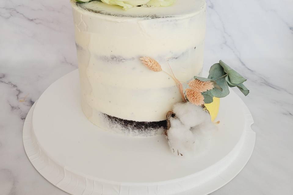 Wedding cake nude