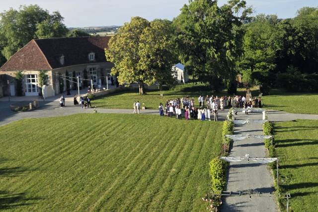 Dans un parc majestueux