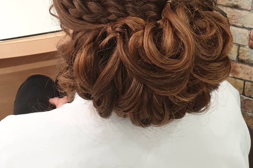 Chignon cascade