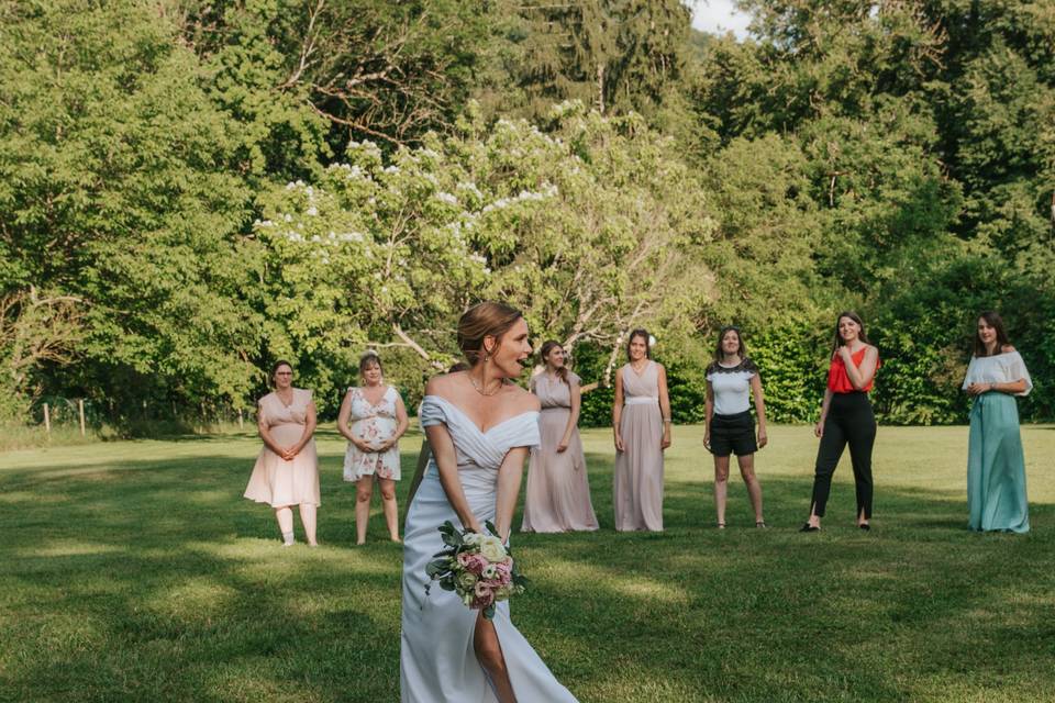 Le lancer de bouquet