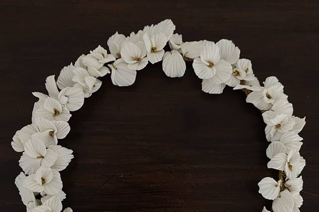 Couronne fleuri artisanale