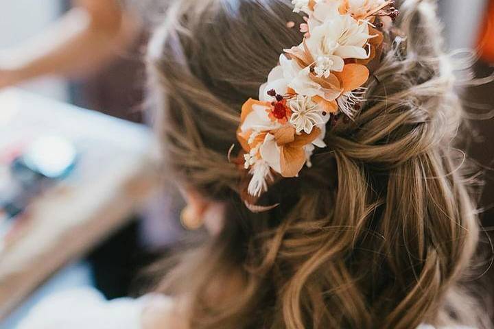 Peigne en fleurs séchées