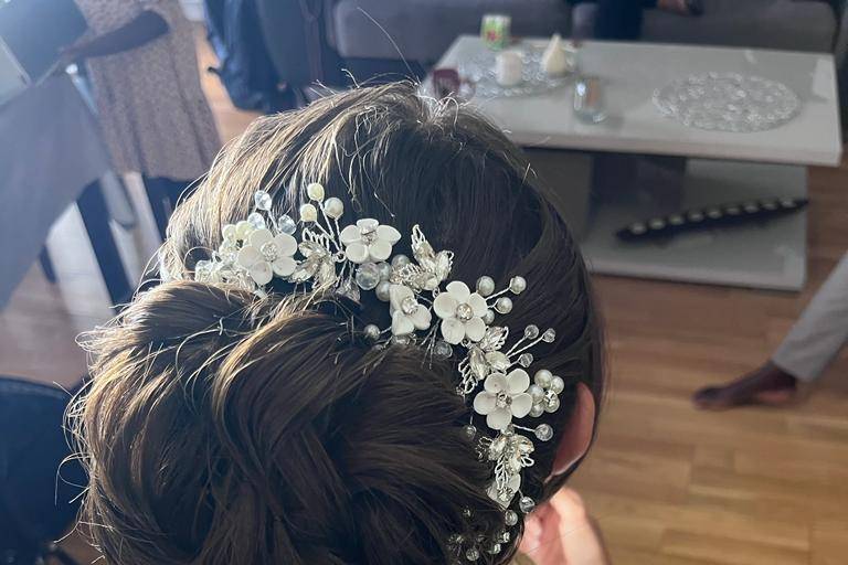 Chignon fleuris