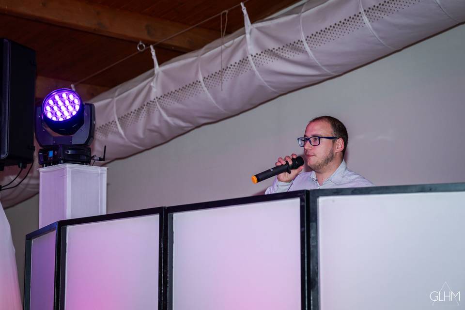 DJ BY