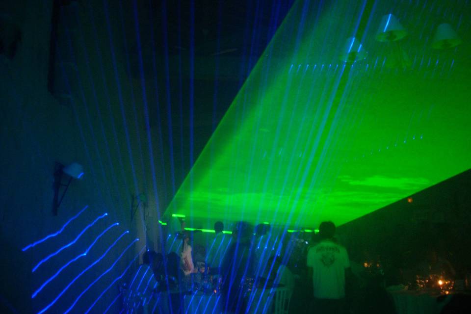 Show laser