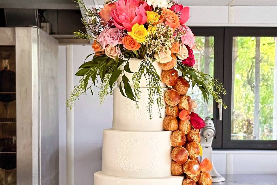 Ensemble Wedding cake tropical