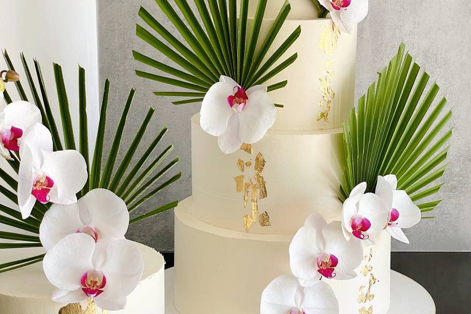 Wedding cake tropical