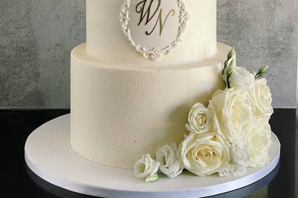 Wedding cake bleu et or