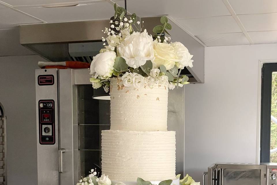Grand wedding cake