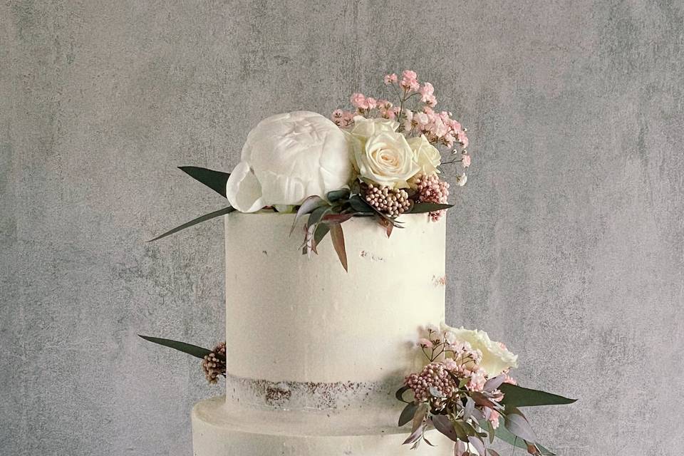 Grand wedding cake