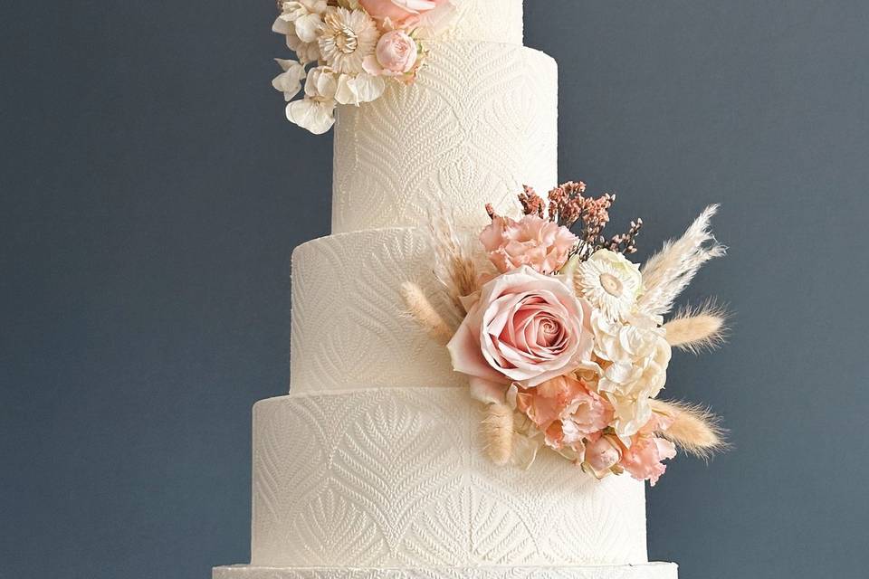 Grand wedding cake