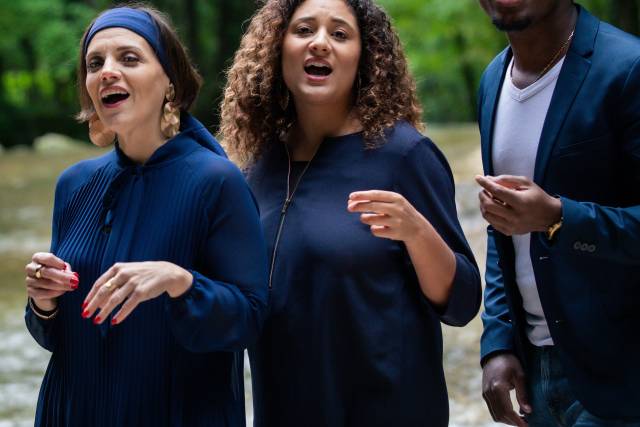 Blue Shine Voices - Gospel