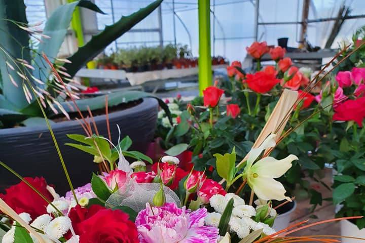 Au jardin, Des fleurs