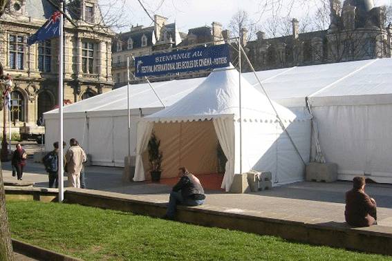 Association pagode et chapiteau