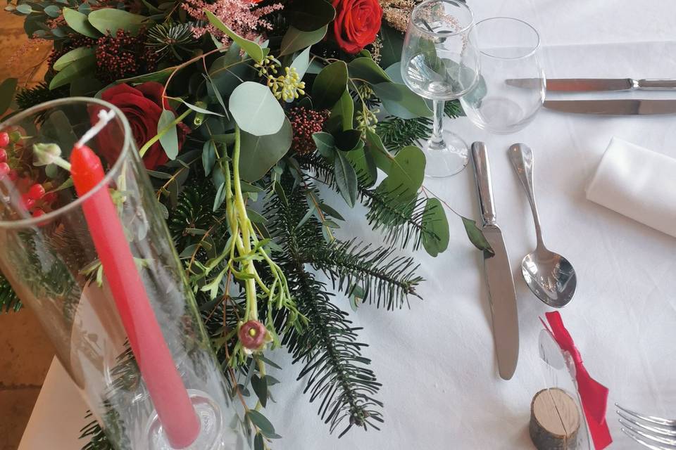 Mariage de Noël table mariés