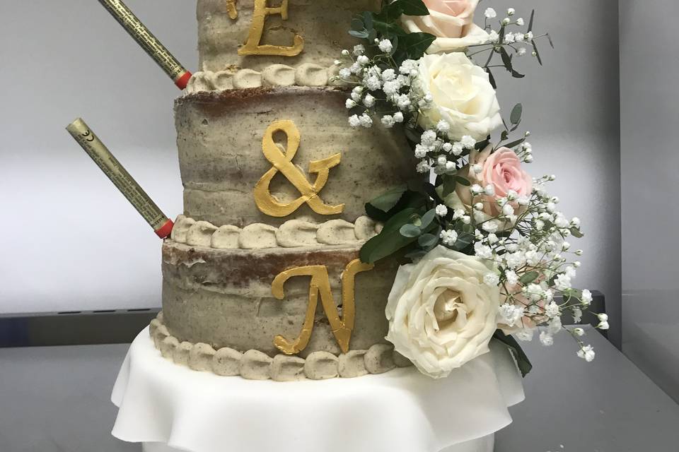 Wedding cake décor fleur