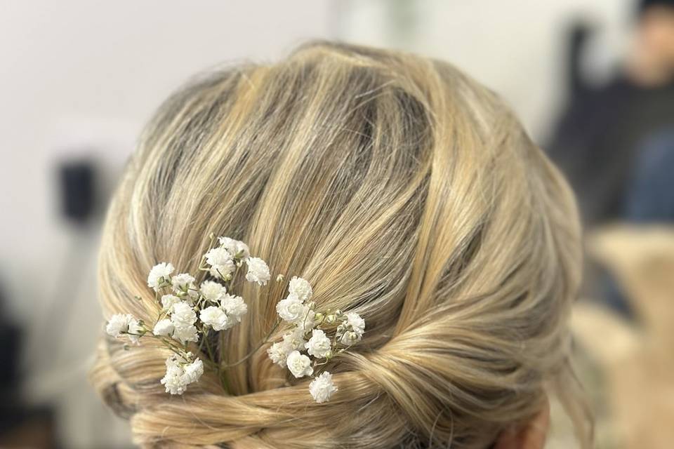 Chignon sur cheveux court