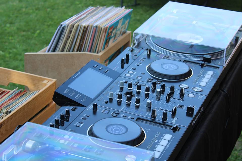 Régie et Bar à Vinyles.