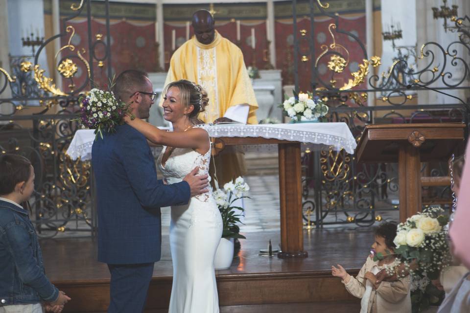 Baiser dans l'église