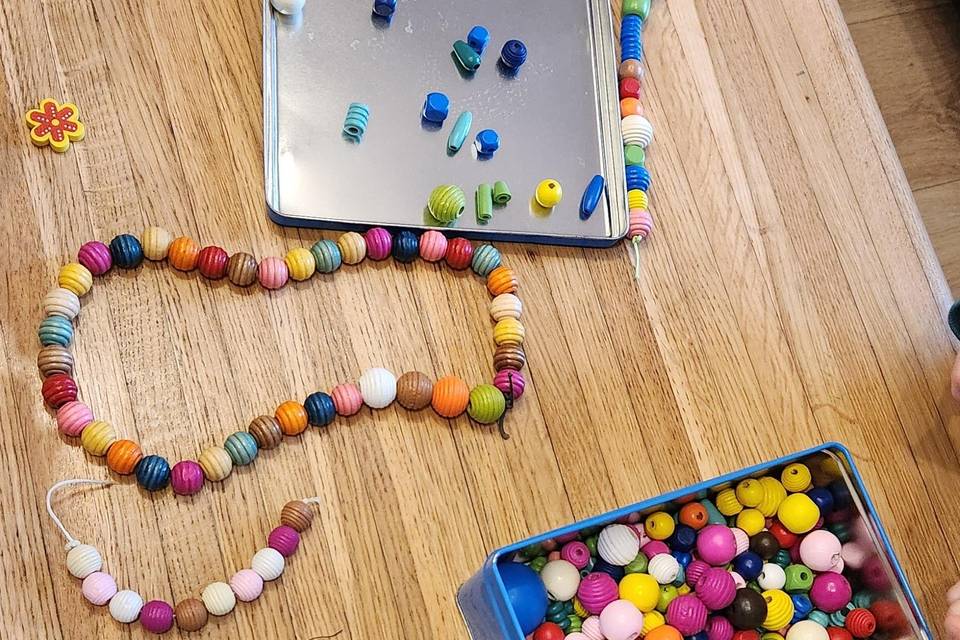 Atelier créatifs perles bois