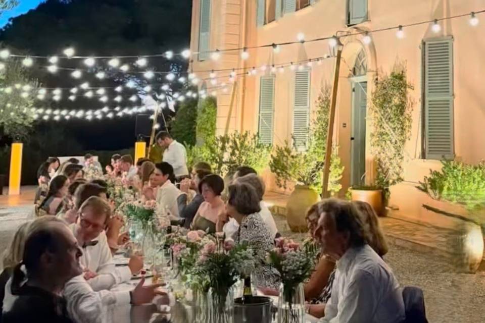 Dîner C de Vaucouleurs