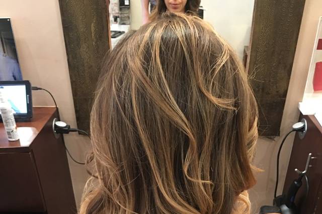 Mise en couleur avant chignon
