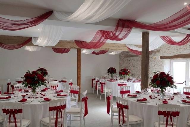 Salle de réception déco rouge
