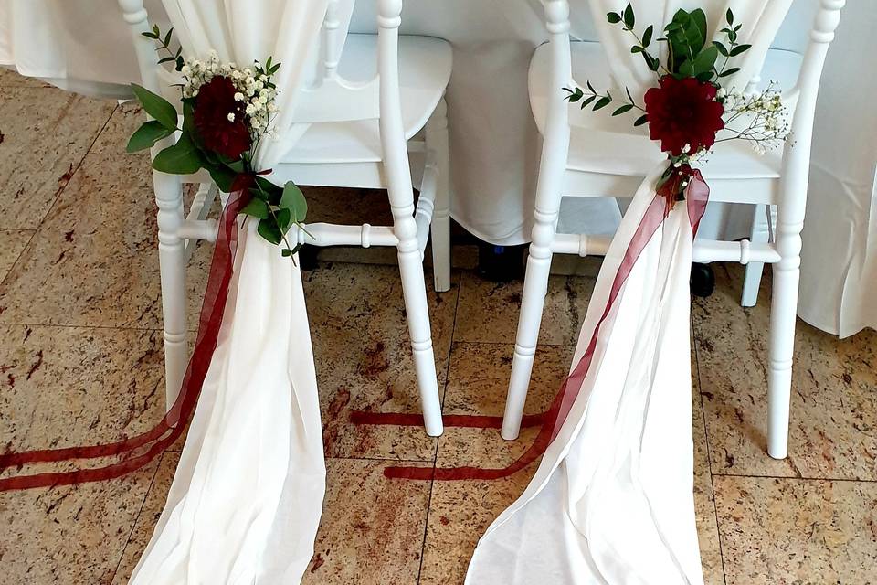 Chaises des mariés