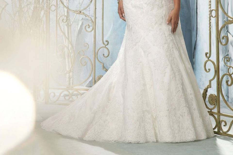 Robe de mariée mi-longue