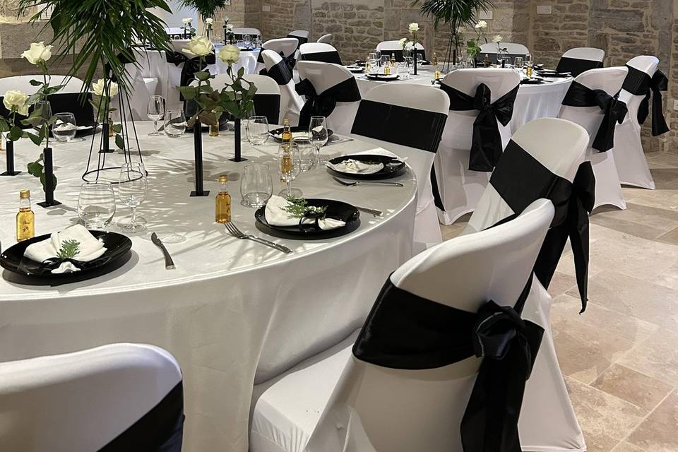 Salle de réception décorée