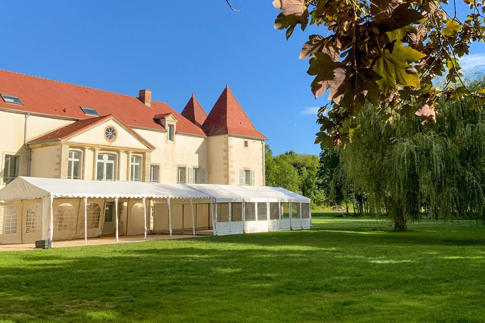 La terrasse vue du parc
