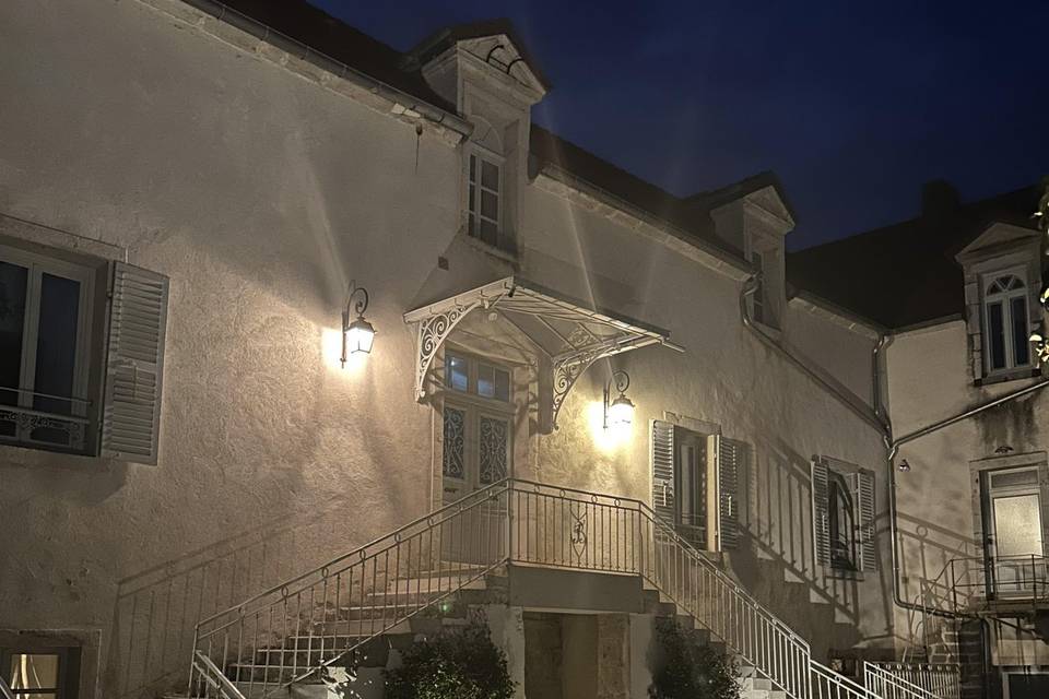 La cour d‘honneur la nuit