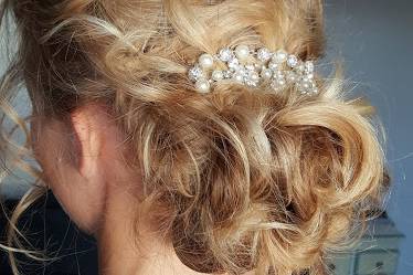 Chignon bas pour un cou dégagé