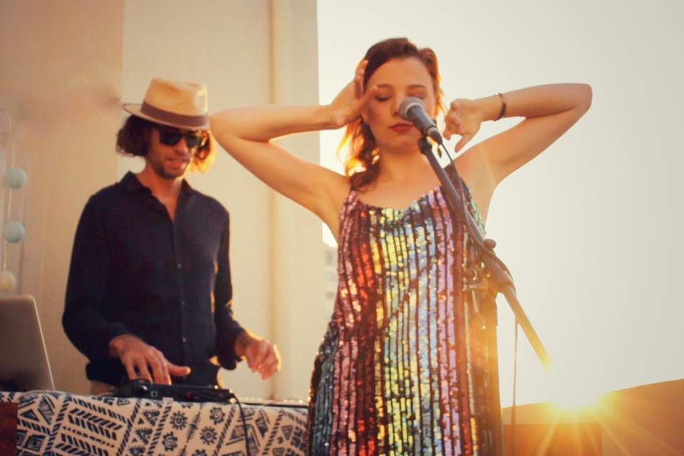 Duo Chanteuse & Disc jockey