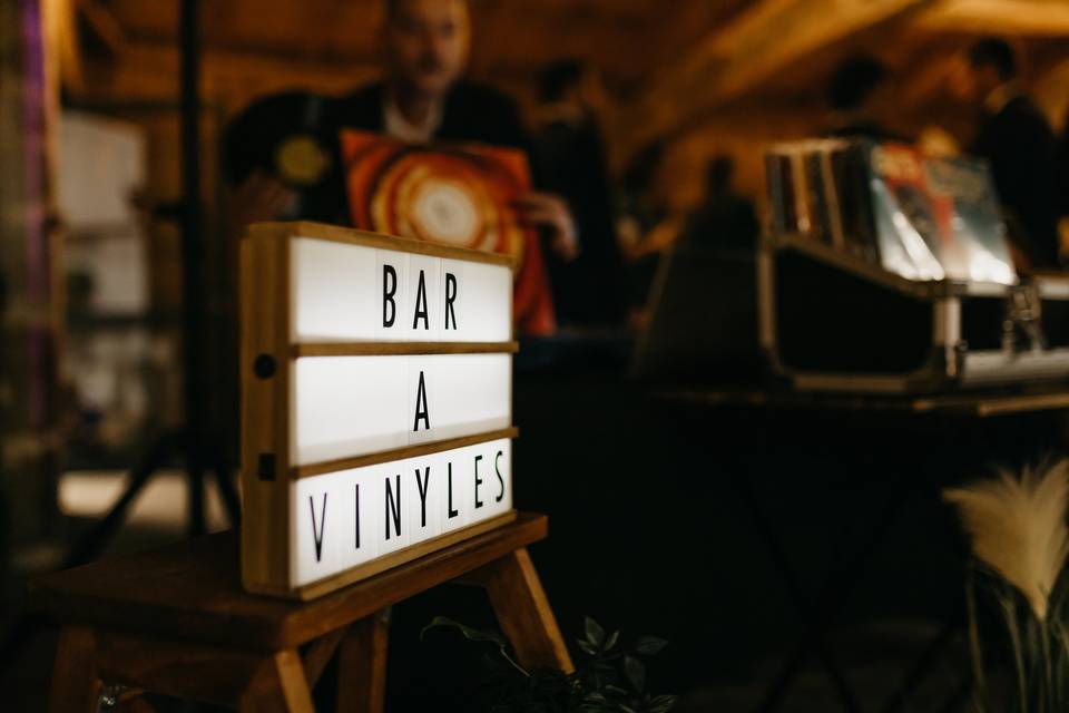 Bar à vinyles
