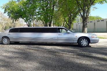 Limousine Ford Lincoln grise
