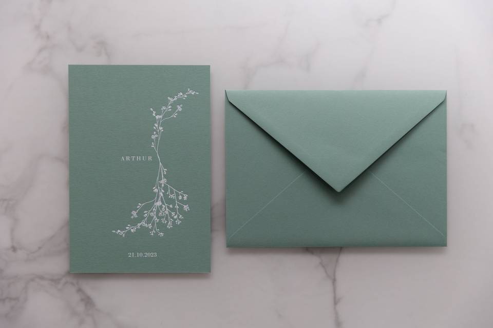 Assortie au même papier