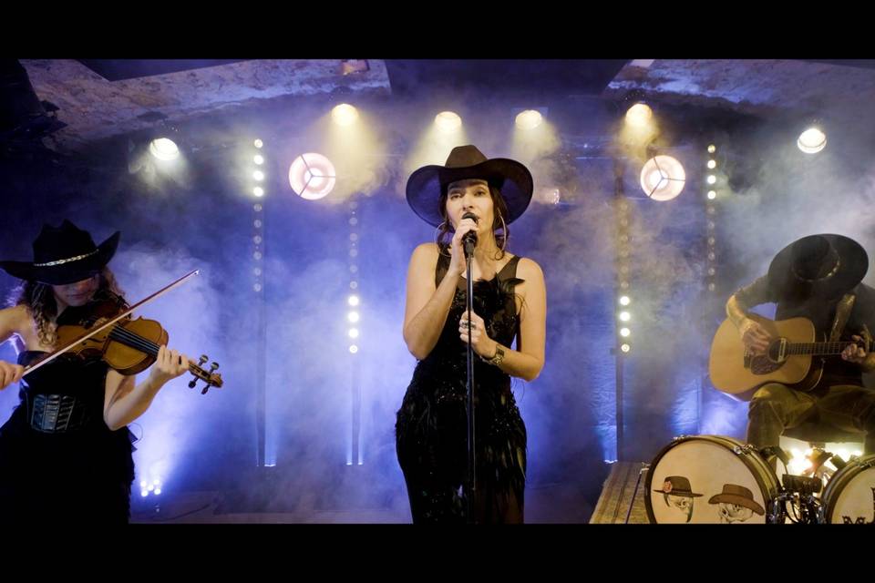 Trio Just Married Band