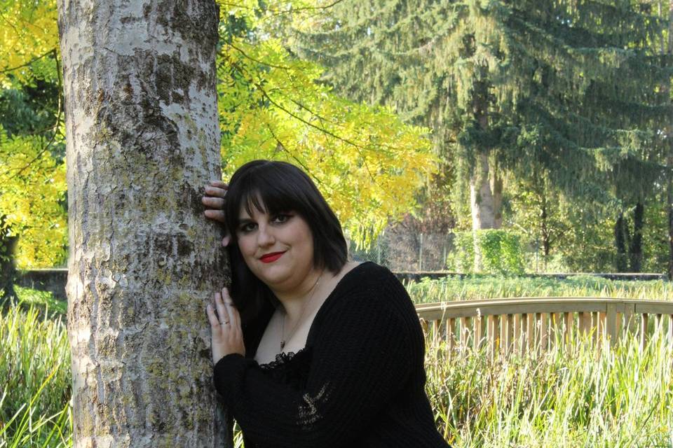 Portait solo :  girl in black