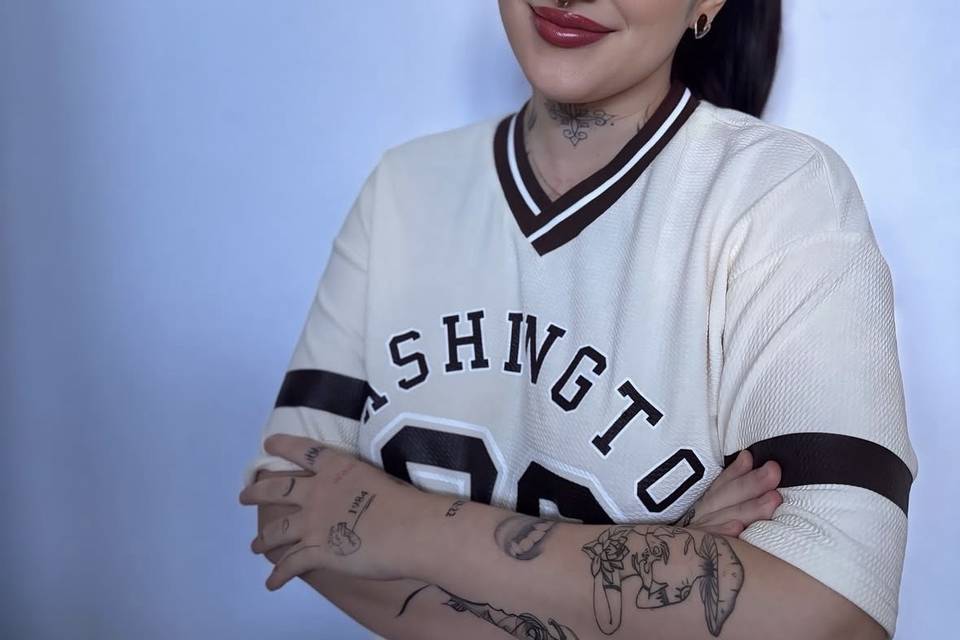 Savage Glow Make Up