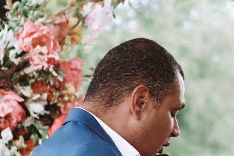 Olivier officiant