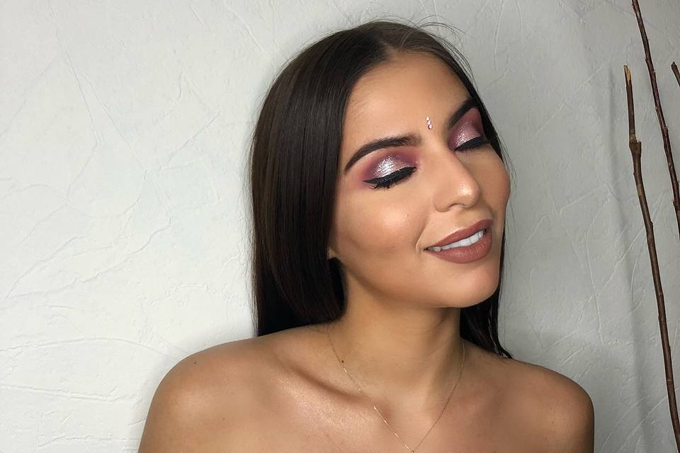 Saaymely makeup