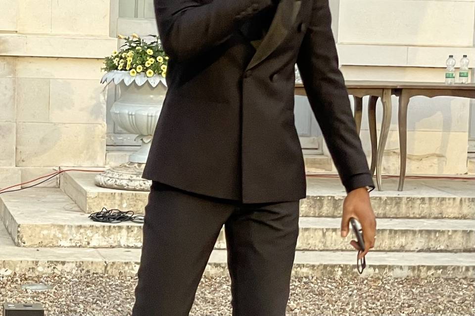 Mariage E&M, MC