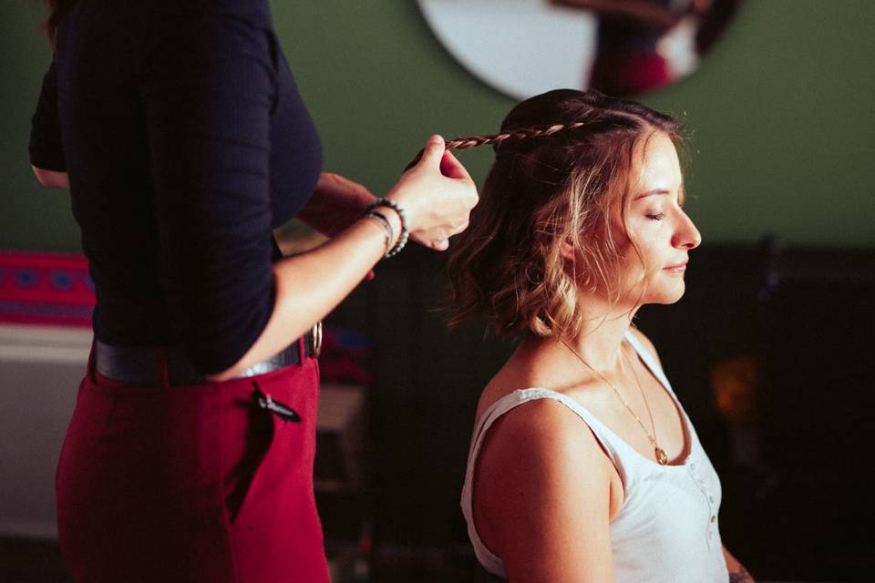 Préparatifs coiffure de mariée