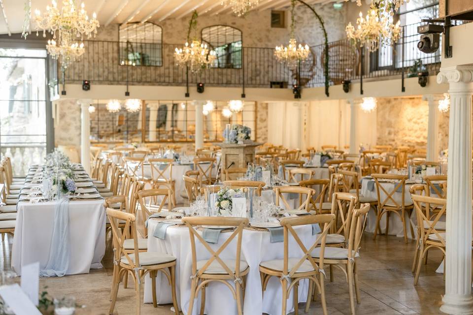 Tablée au Mas des 5 fontaines