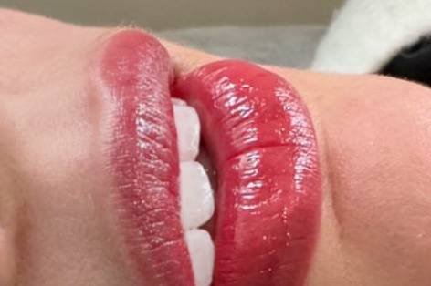 Maquillage permanent lèvres
